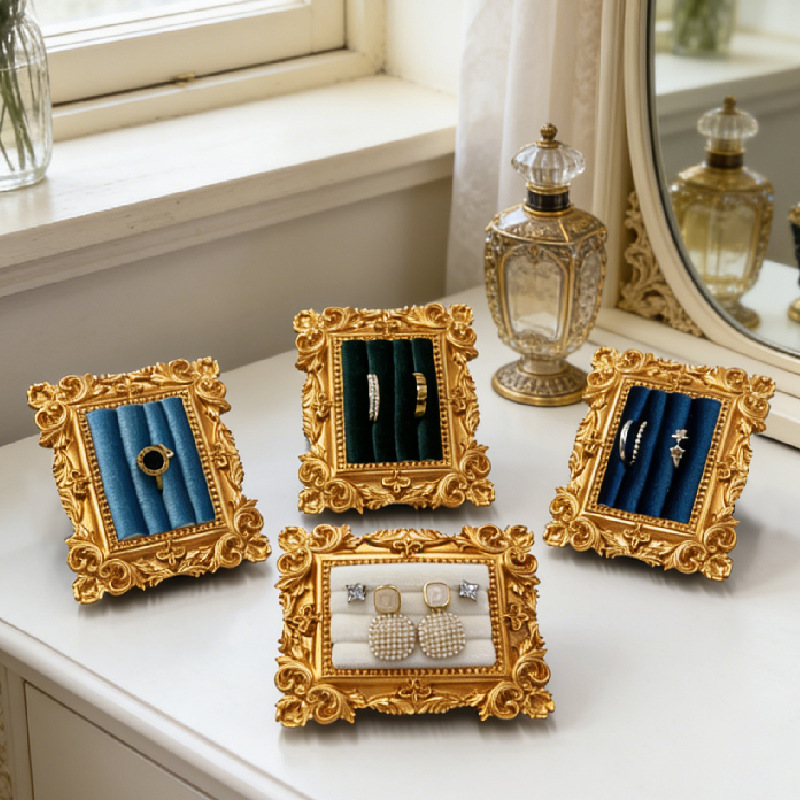 Vintage fotolijst ring display - Body Jewelry Websites recensie en prijs