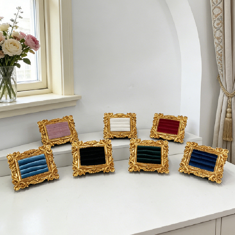 Vintage fotolijst ring display - Body Jewelry Websites recensie en prijs